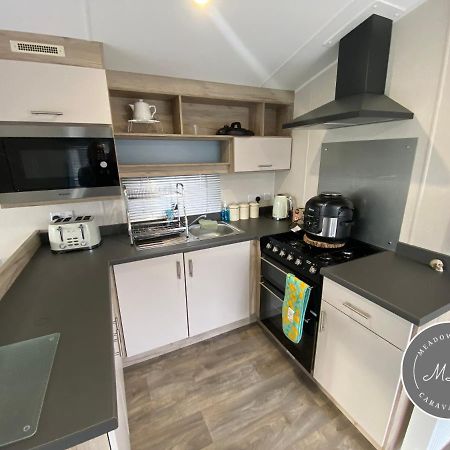 Meadow View 171 - Golden Palm - Central Heating, Wifi, Pet Friendly, Bed Linen - Meadow Lakes Caravan & Lodge Hire 채플 세인트 레오나즈 외부 사진